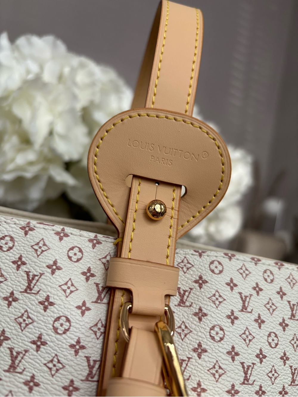 L V Fashion Designer Inspired Luxury Monogram Bag - Picture 4 of 16